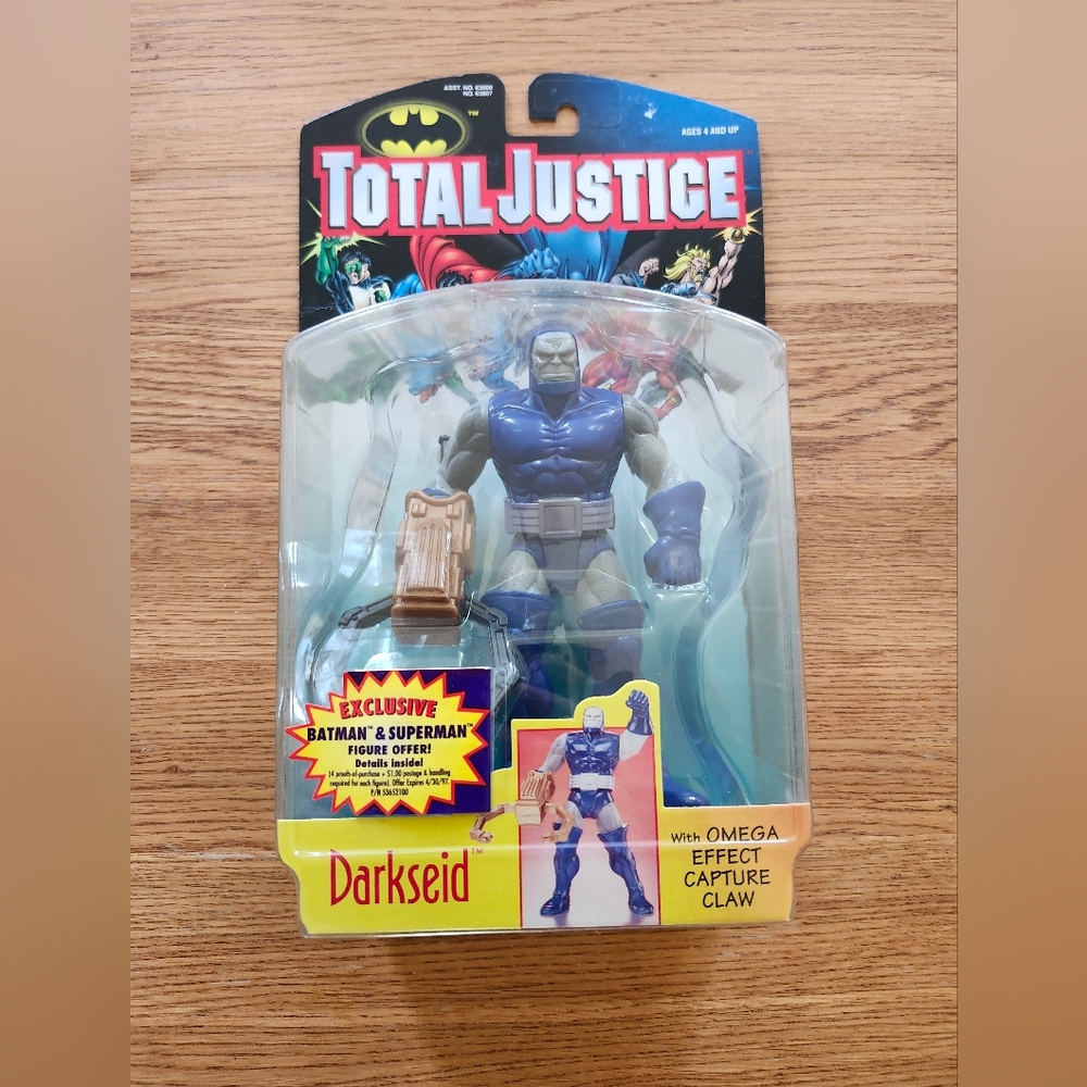 1997  Darkseid  Total Justice Action Figure with Omega Effect Claw By Kenner